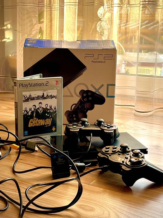 Ps2 slim + една игра