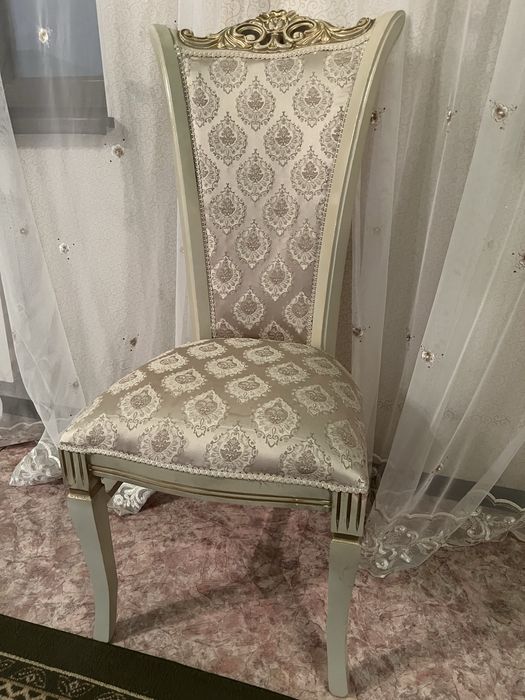 Продам стол со стульями