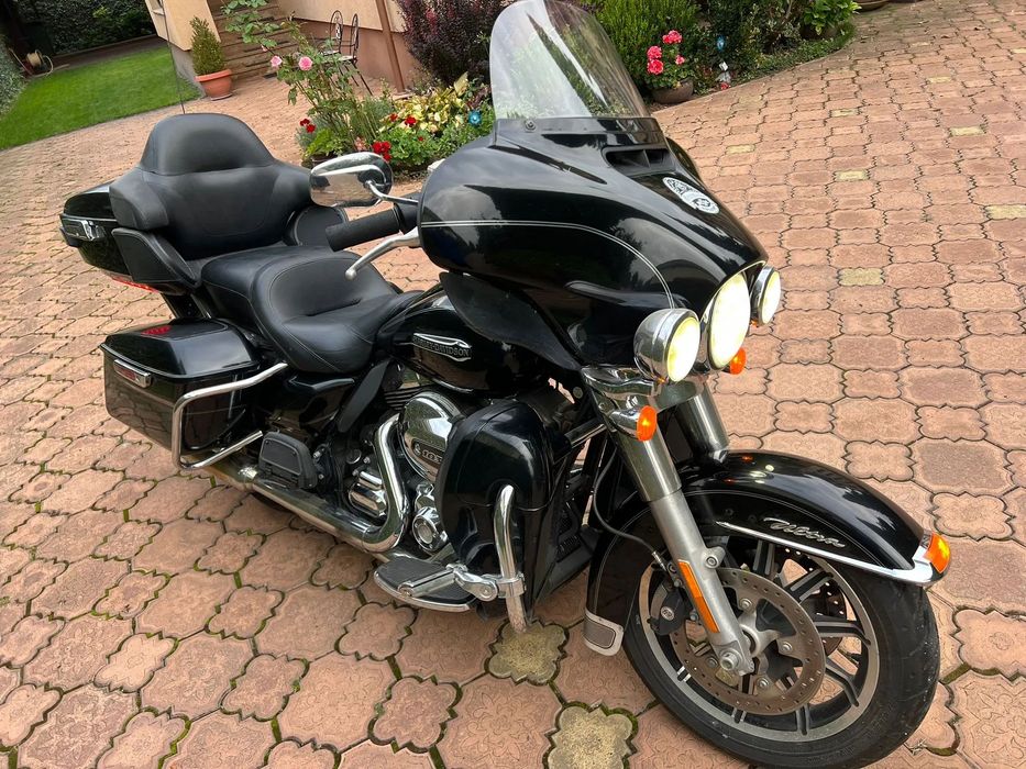 Harley-Davidson Electra Glide Ultra Classic Primul proprietar, stare impecabila, fara accident, istoric reprezenta