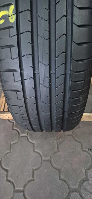 Pirelli 215/45/20