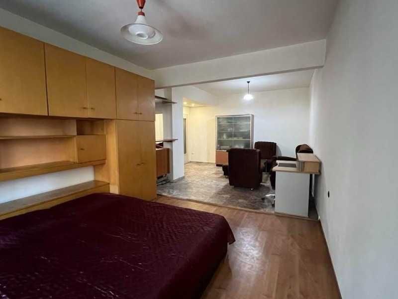 Дава се под наем Тристаен апартамент в София, Център - 65 кв.м за 598.23 € - Снимка #10