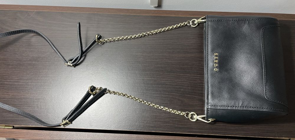 Poșetă Guess din piele