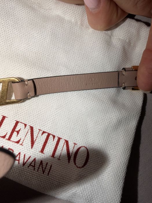 Valentino Garavani V Logo Дамска Кожена Чанта