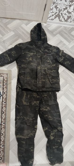 Спец одежда тёплая подойдёт для рыбалки Б/у