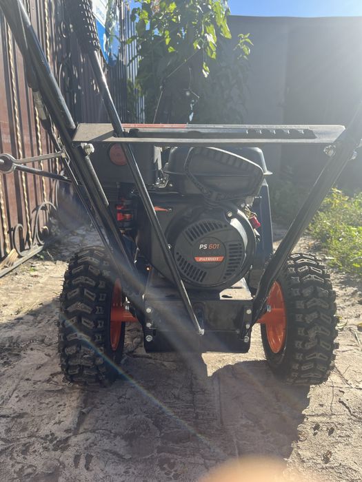 Продам Снегоочиститель