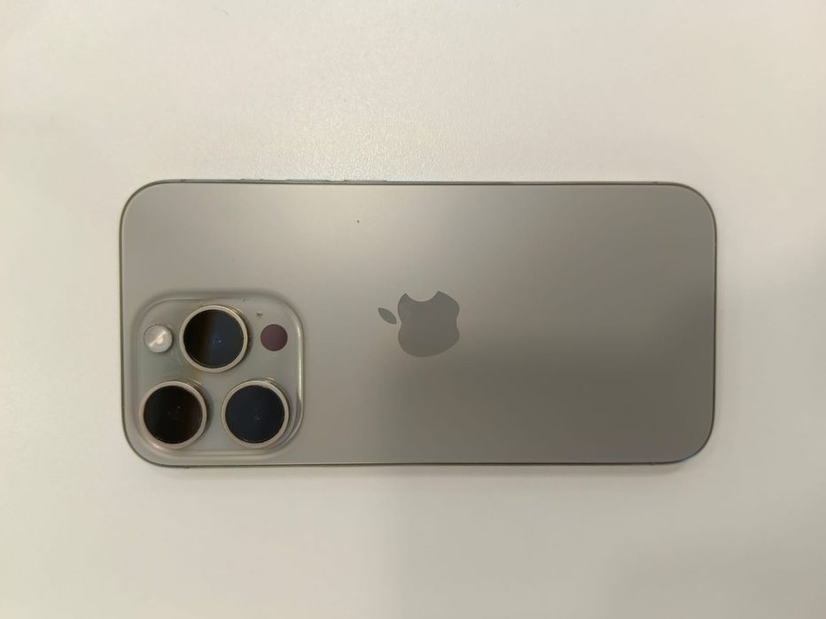 iPhone 15pro 256gb