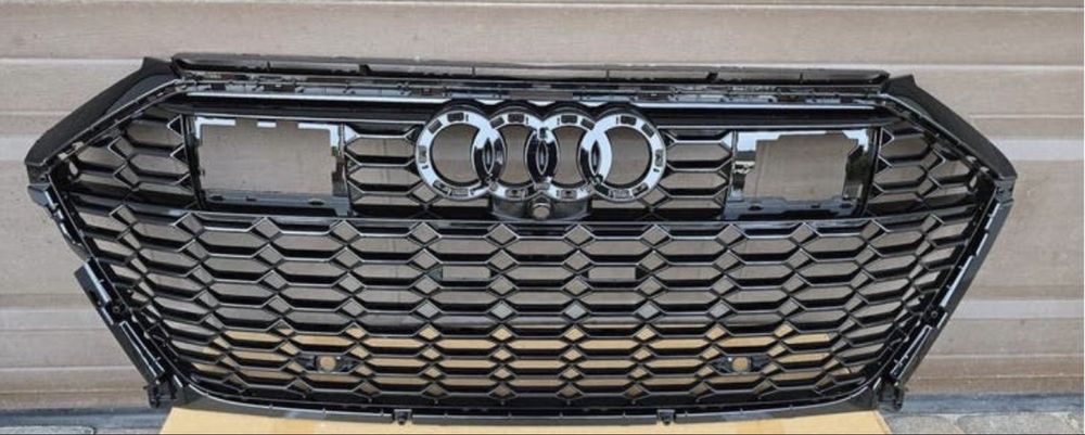 Ауди RS6 C8 решетка Оригинална