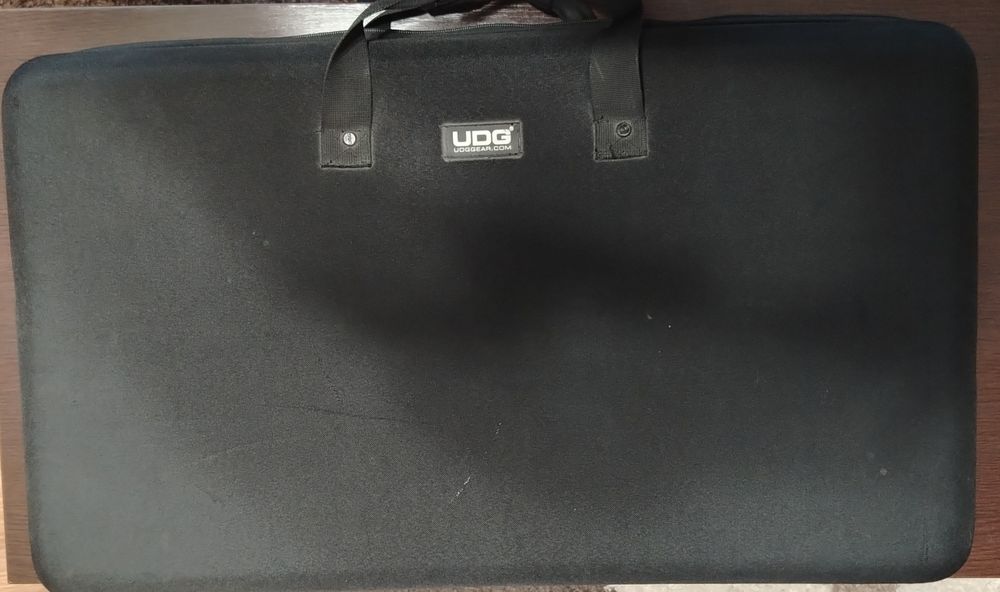 Vând Consola Dj Denon mc7000