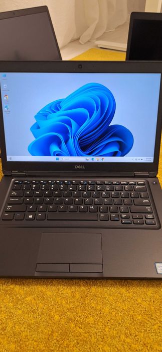 Laptop Dell, Windows 11, i5 gen 8, 256 SSD, 14 inch full HD, perfect