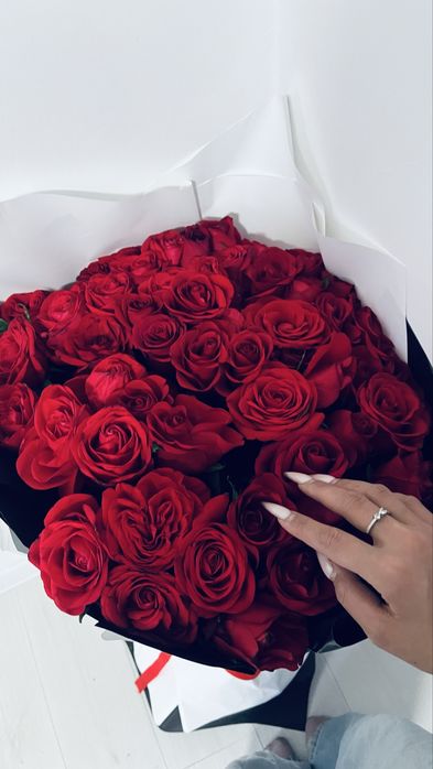 Цветы 51 роза,обьёмный