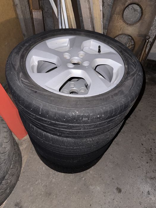 Продам комплект дисков с резиной 4/100 Лада Ларгус