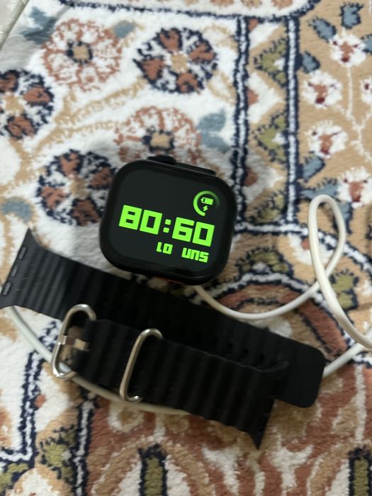 Часы Apple Watch Ultra 49mm.