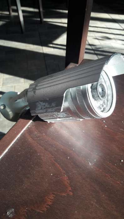 2 camere supraveghere infrarosu