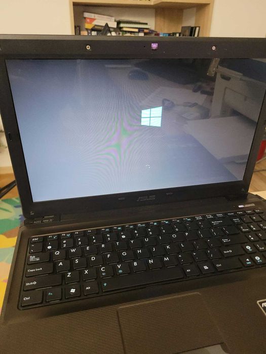 Vand laptop ASUS i5 / SSD 240GB / 6GB RAM / cu windows si office