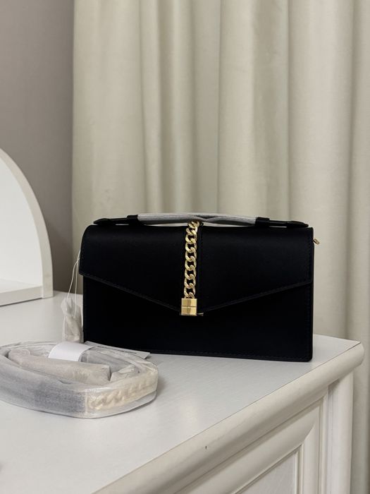 Сумка Charles & Keith