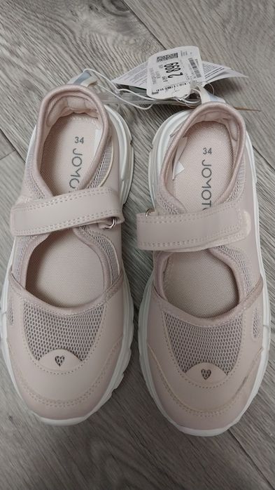 Детская обувь разная