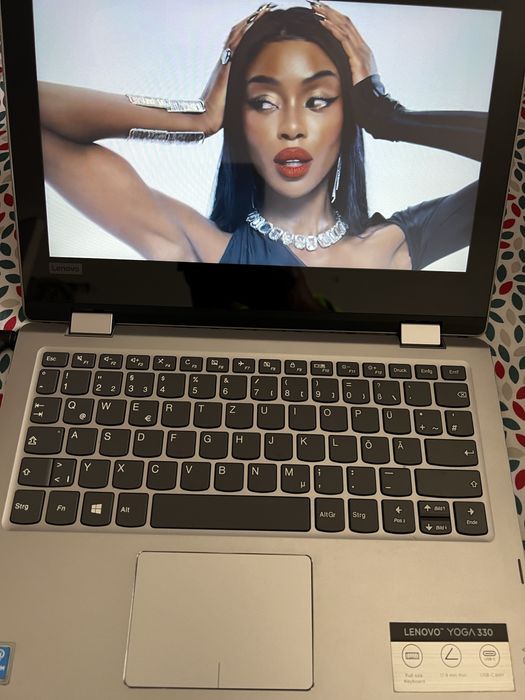 Laptop Lenovo YOGA
