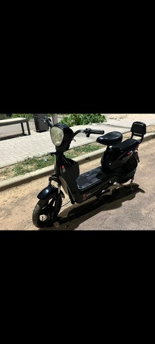 Скутер сатылады .
