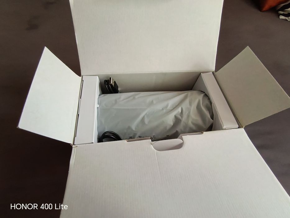 Vand boxa Bluetooth qilive nou nout