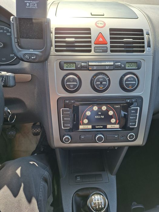 VW Touran, an 2010,1400 benzină, 140 cp,euro 5