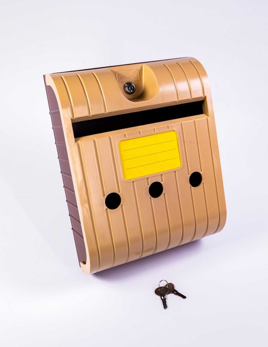 Едностранна пластмасова пощенска кутия с ключалка - Момина Крепост АД