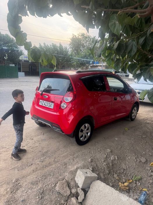 Продам автомобиль Спарк