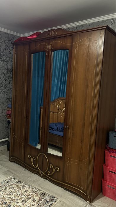 Спальный гарнитур