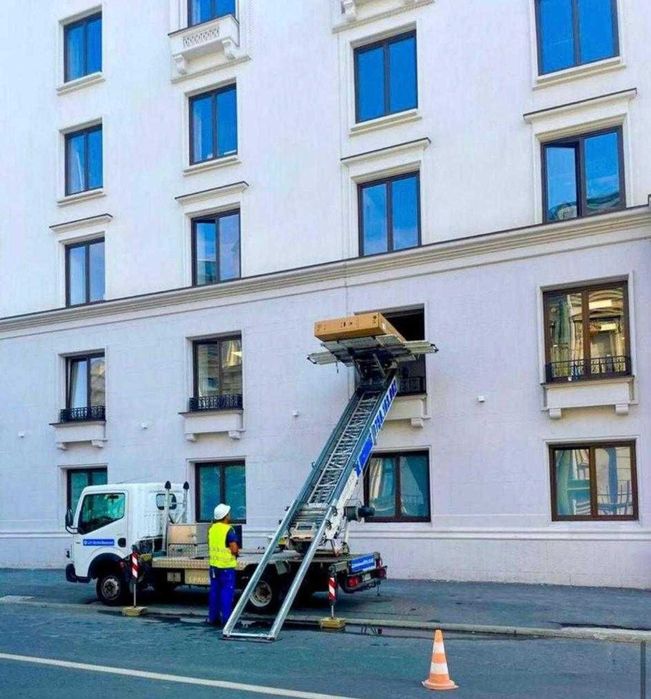 Lift exterior de închiriat 36M cu manipulatori, mobilă, construcții