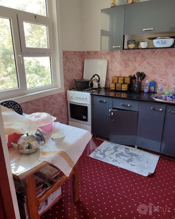 Ялангач Продается квартира 3/3/4 балкон 1.5х3 ор-р кафе Бухара Пажарка