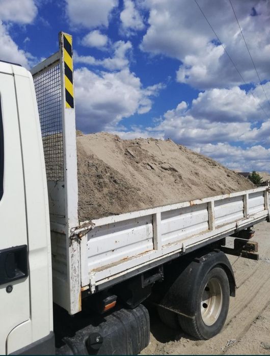 Balast,Nisip,Piatră,Pâmânt Negru: Camion&Camionetă