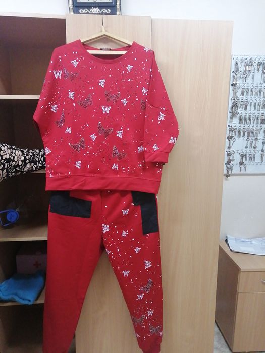 Спортивный костюм