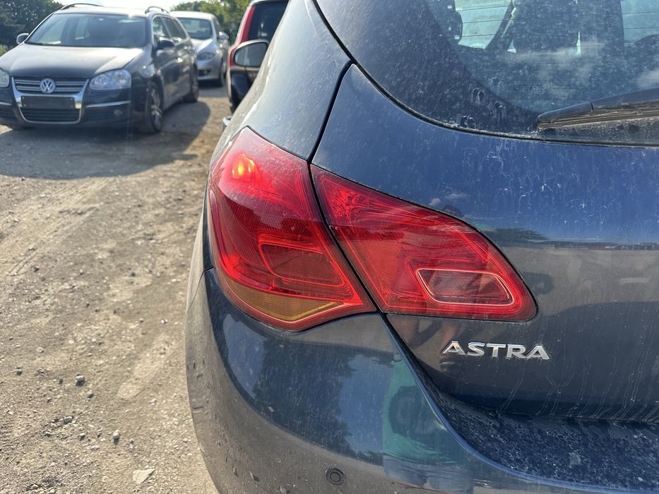 Стоп/Стопове за Опел Астра J хечбег!!!