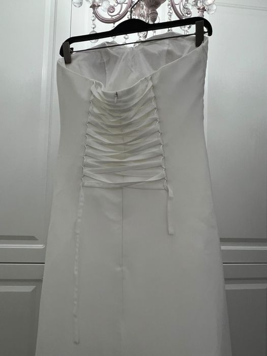 Vand rochie de mireasa