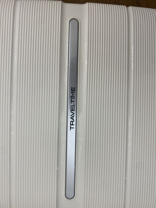 Чемодан WENGAR