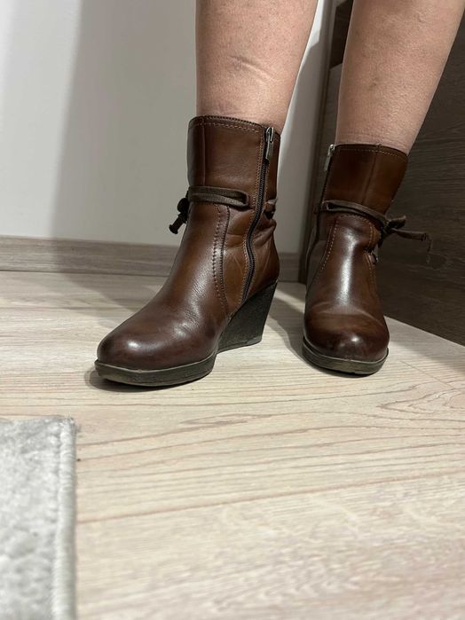 Дамски боти от естествена кожа