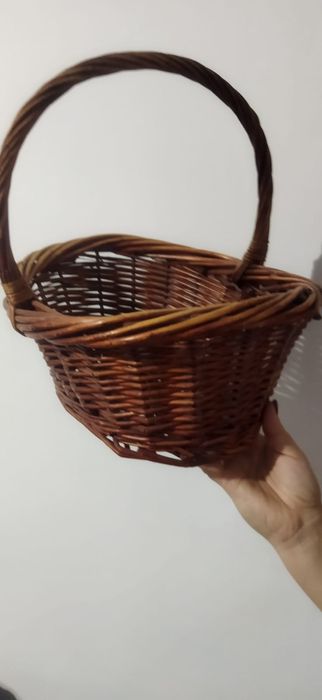 Корзинка плетенная