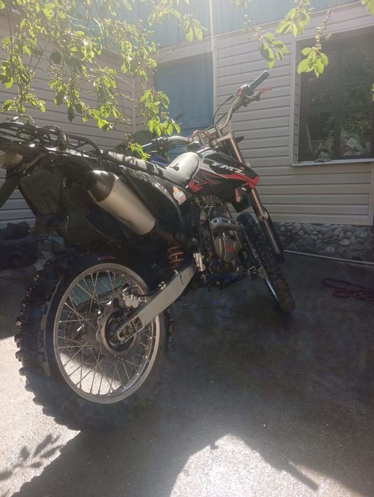 Продам мотоцикл эндуро