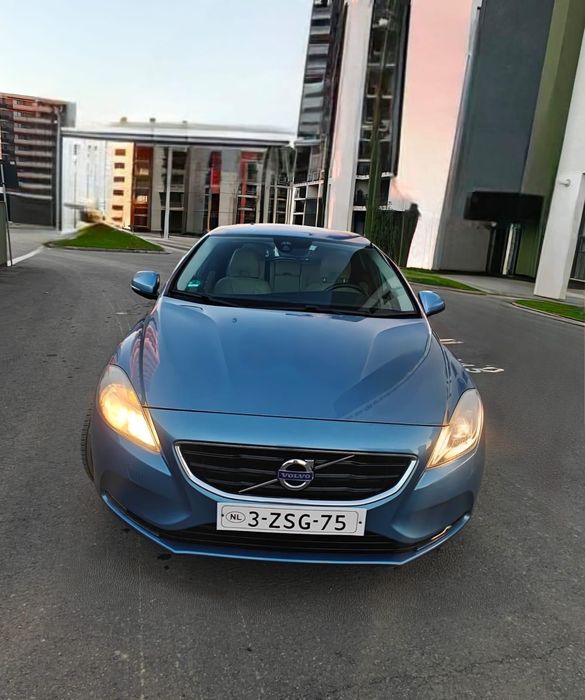 VOLVO V40 2015 — imagine 2