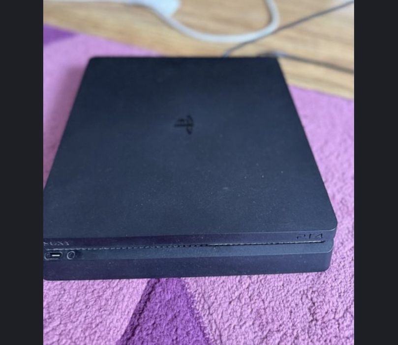 PlayStation 4 слим