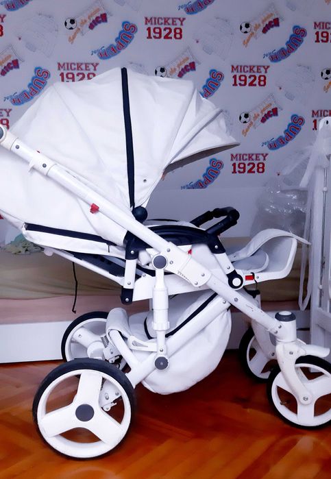 Бебешка количка Skay с два коша