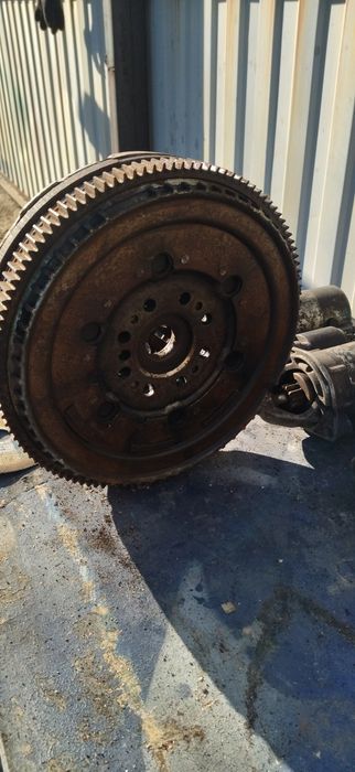 Продам запчасти на форт 2.4