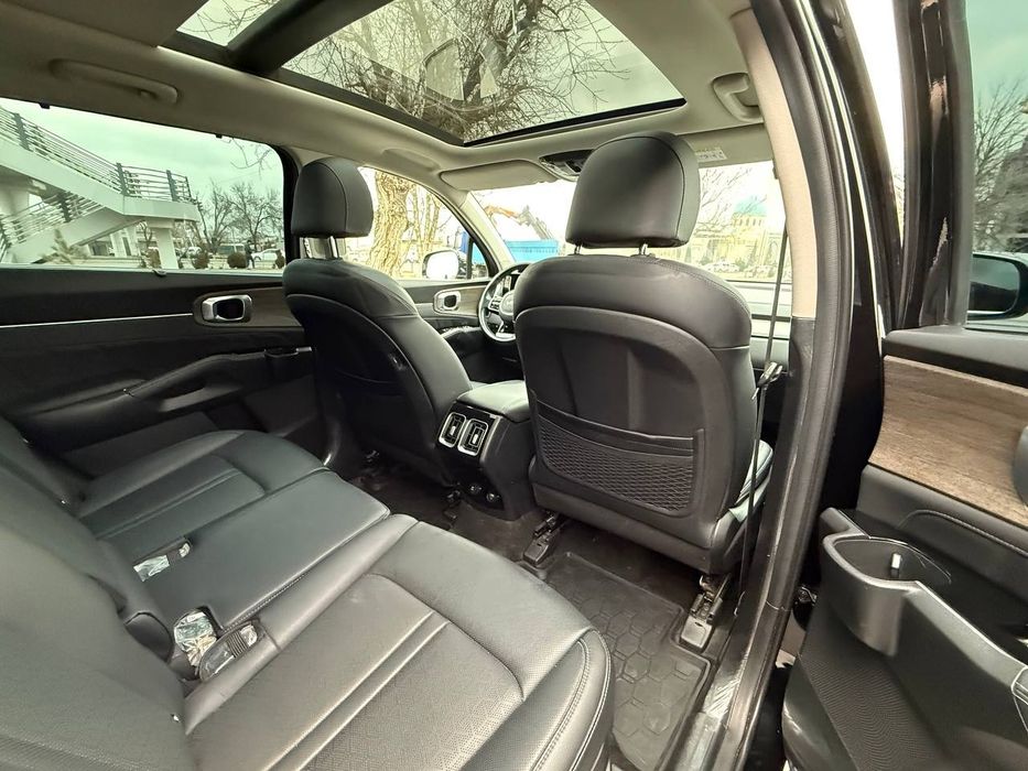 Продаётся Киа Соренто 2.5