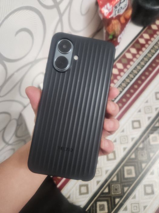 Tecno spark go2  состояние новое . С гарантией на год.