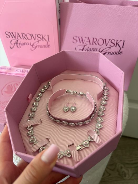 Set Swarovski x Ariana Grande