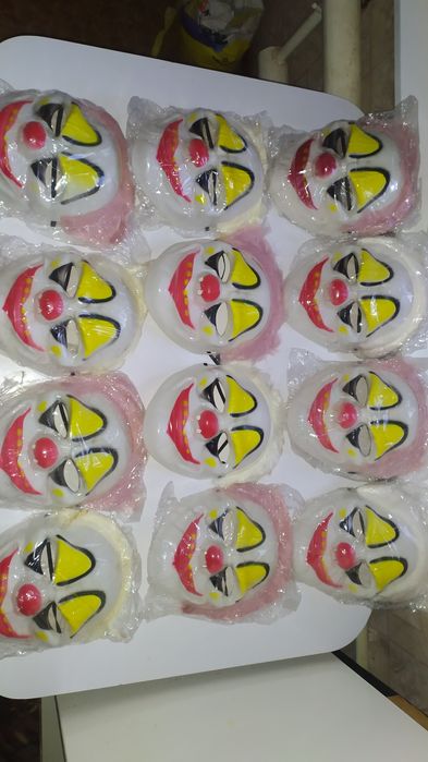 Маски карнавальные новые.Есть варианты