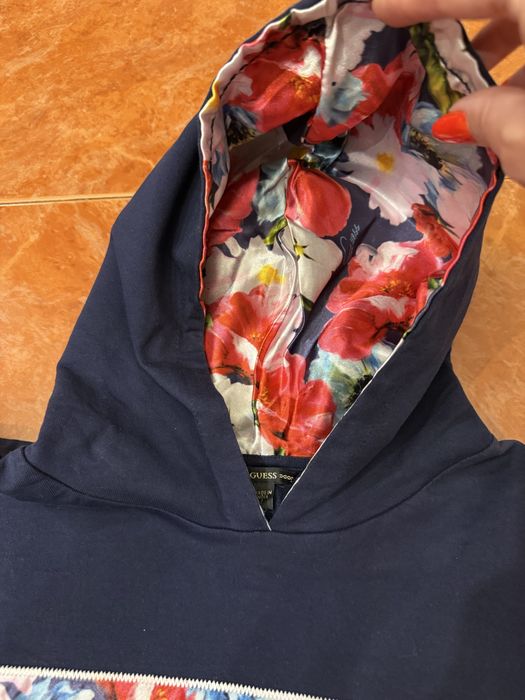 Новая туника Guess оригинал . На 7-8 лет.