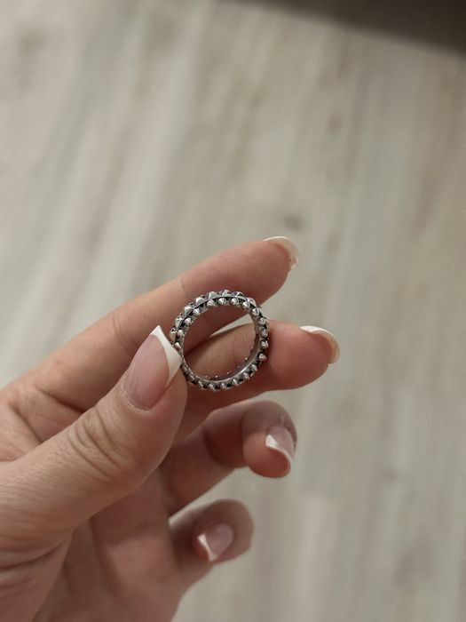 Кольцо белое золото