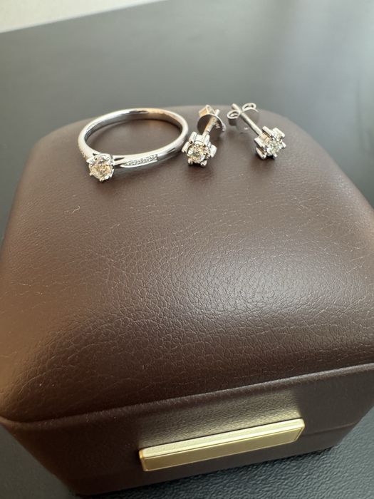 Набор серьги кольцо золото 750пр. с бриллиантами