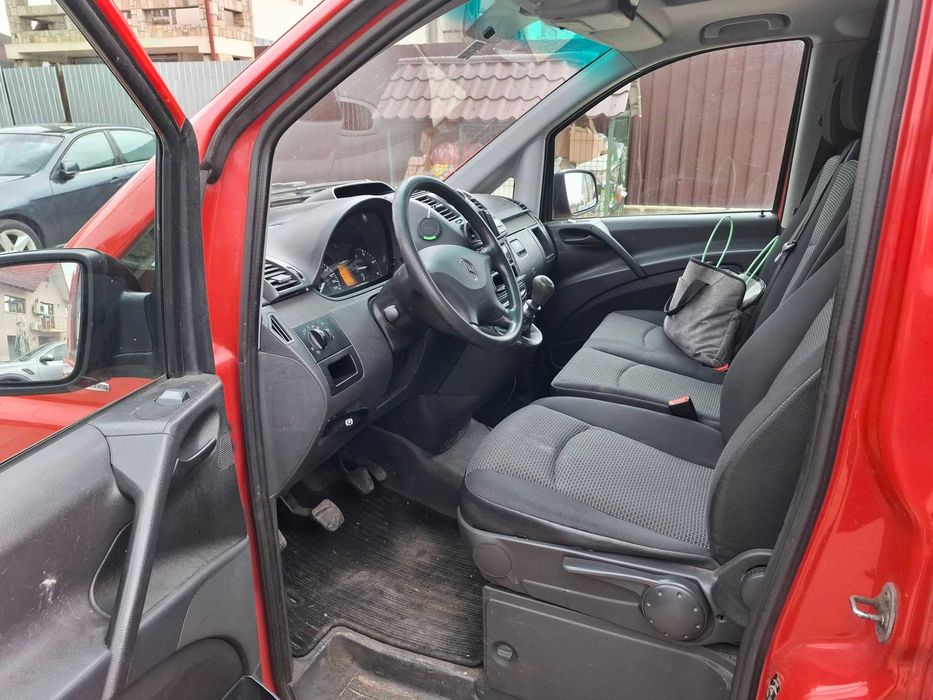 MERCEDES Vito 110 Autoutilitara 3 locuri 2.2CDi E5 6 trepte AC, recent adus Olanda