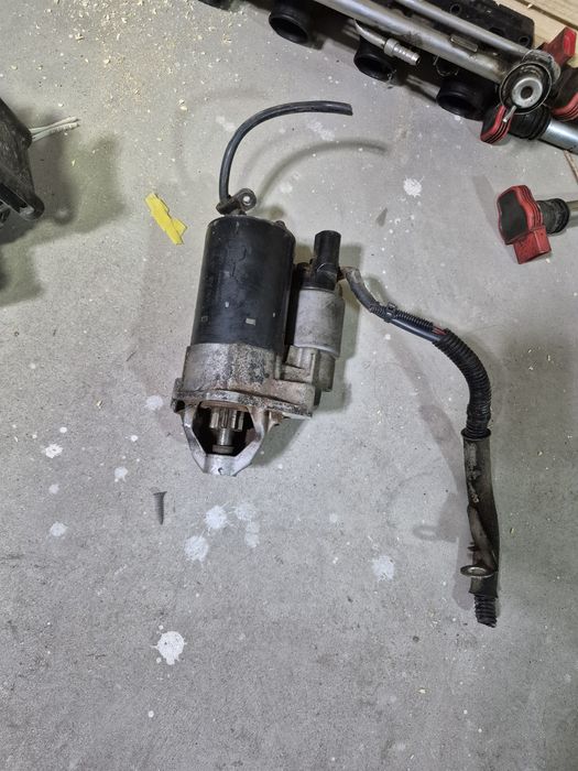 Продам запчасти на Ауди А4 б6 0.2 ALT